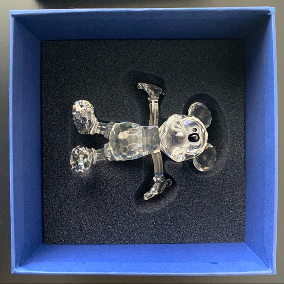 SOLD❗️❗️NEW Retired Swarovski Crystal Mickey Mouse - Picture 2 of 6